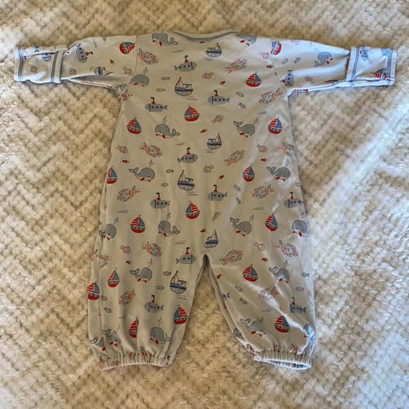 Newborn onesie with snaps - Picture 5 of 7